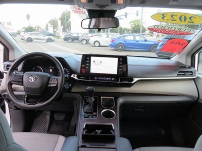 2023 Toyota SIENNA LE AWD LE 8 Passenger