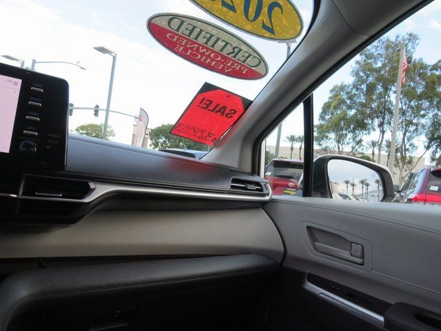 2023 Toyota SIENNA LE AWD LE 8 Passenger