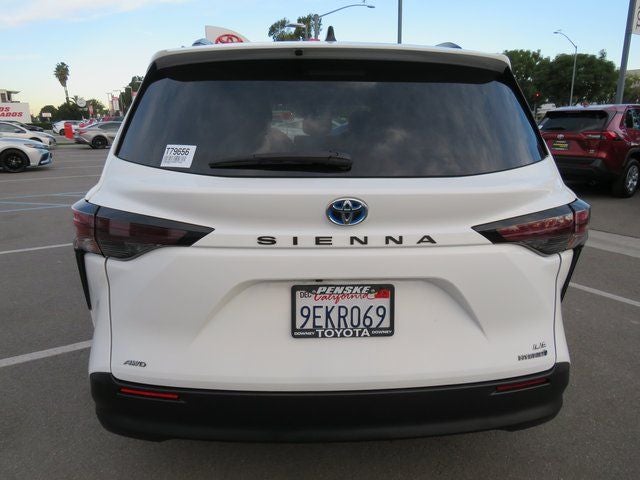 2023 Toyota SIENNA LE AWD LE 8 Passenger