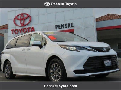 2023 Toyota SIENNA LE AWD LE 8 Passenger