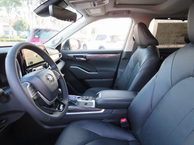 2026 Toyota Highlander Hybrid Hybrid Limited