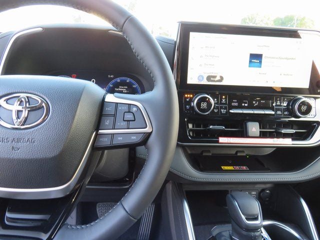 2026 Toyota Highlander Hybrid Hybrid Limited