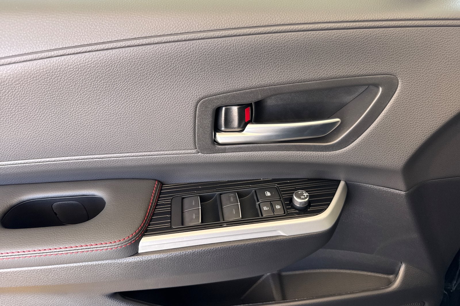 2026 Toyota Sienna XSE 7 Passenger