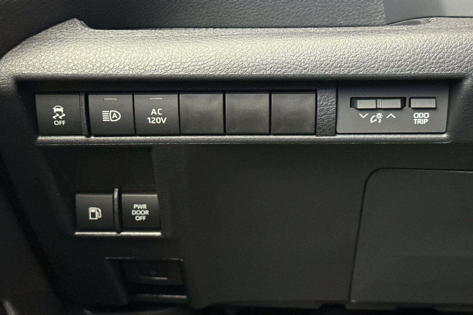2026 Toyota Sienna XSE 7 Passenger