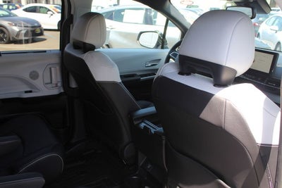 2026 Toyota Sienna XSE 7 Passenger