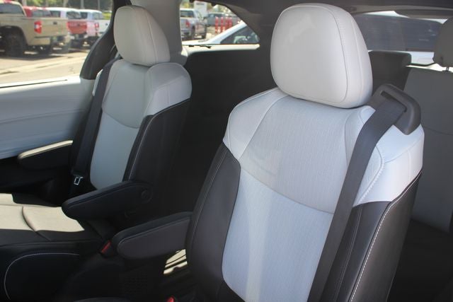 2026 Toyota Sienna XSE 7 Passenger