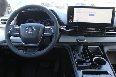 2026 Toyota Sienna XSE 7 Passenger