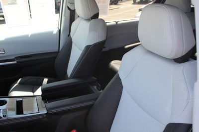 2026 Toyota Sienna XSE 7 Passenger