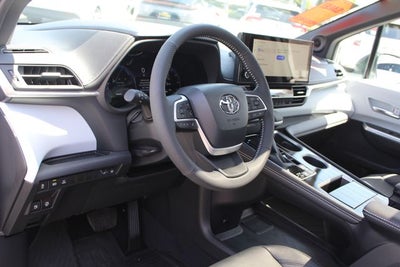 2026 Toyota Sienna XSE 7 Passenger