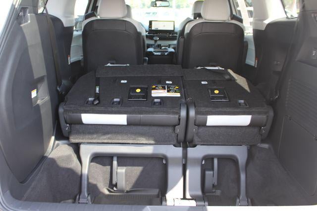 2026 Toyota Sienna XSE 7 Passenger