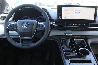 2026 Toyota Sienna XSE 7 Passenger
