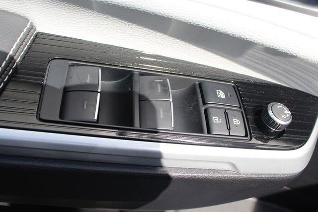 2026 Toyota Sienna XSE 7 Passenger