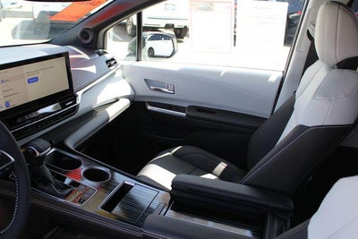 2026 Toyota Sienna XSE 7 Passenger