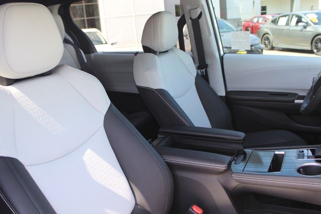 2026 Toyota Sienna XSE 7 Passenger