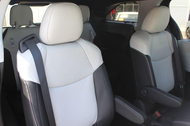 2026 Toyota Sienna XSE 7 Passenger