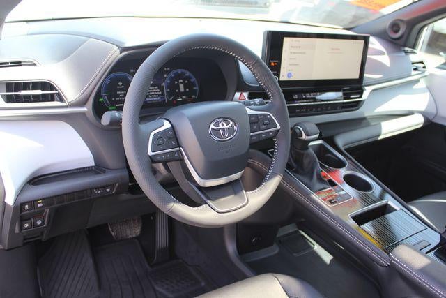2026 Toyota Sienna XSE 7 Passenger