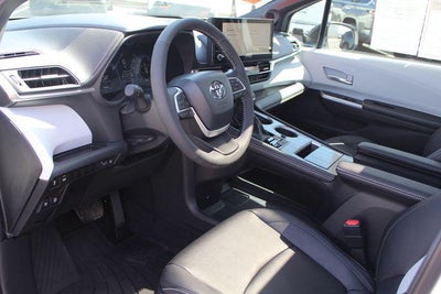 2026 Toyota Sienna XSE 7 Passenger