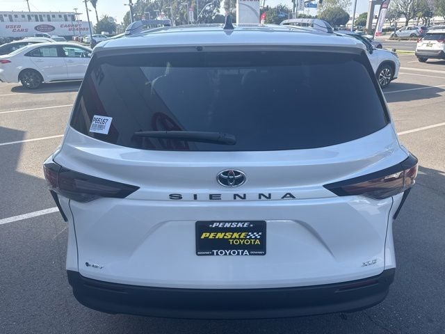 2026 Toyota SIENNA XLE XLE 8 Passenger