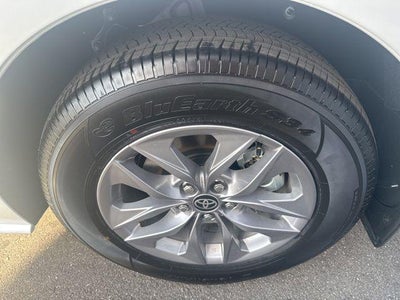 2026 Toyota SIENNA XLE XLE 8 Passenger