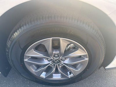 2026 Toyota SIENNA XLE XLE 8 Passenger
