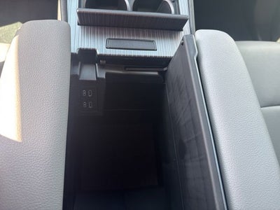 2026 Toyota SIENNA XLE XLE 8 Passenger
