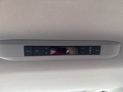 2026 Toyota SIENNA XLE XLE 8 Passenger