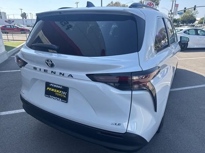 2026 Toyota SIENNA XLE XLE 8 Passenger