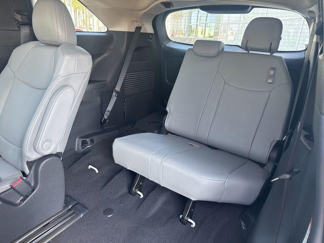 2026 Toyota SIENNA XLE XLE 8 Passenger