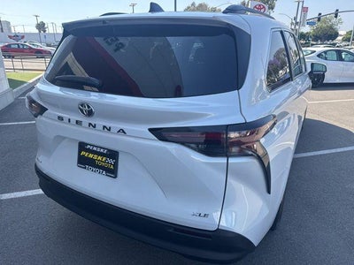 2026 Toyota SIENNA XLE XLE 8 Passenger