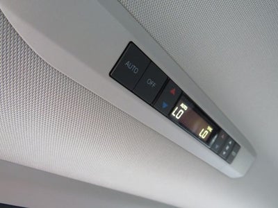 2026 Toyota SIENNA XLE XLE 8 Passenger