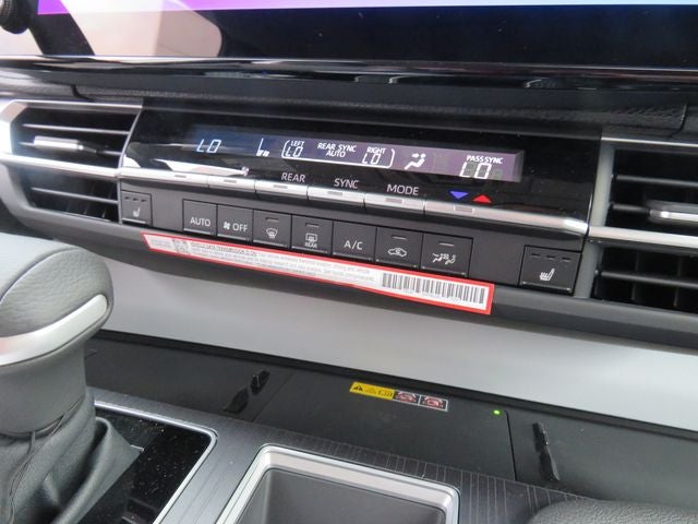 2026 Toyota SIENNA XLE XLE 8 Passenger