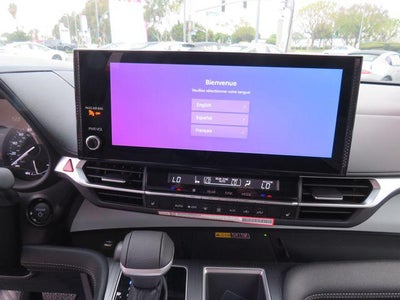 2026 Toyota SIENNA XLE XLE 8 Passenger