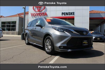 2026 Toyota Sienna XLE 8 Passenger