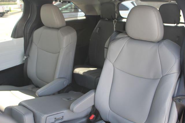 2026 Toyota Sienna XLE 8 Passenger