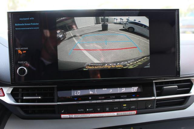 2026 Toyota Sienna XLE 8 Passenger