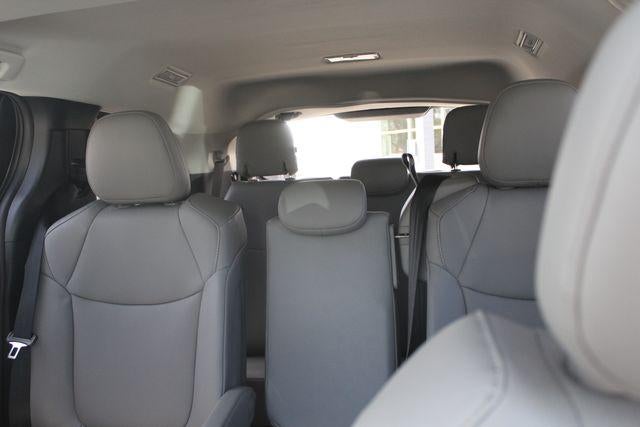 2026 Toyota Sienna XLE 8 Passenger