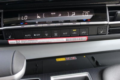 2026 Toyota Sienna XLE 8 Passenger
