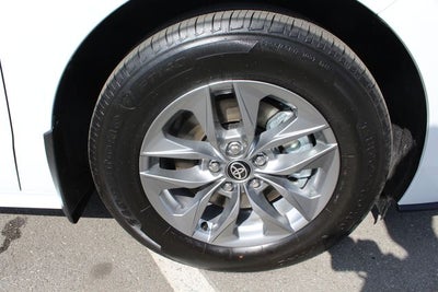 2026 Toyota Sienna XLE 8 Passenger