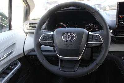 2026 Toyota Sienna XLE 8 Passenger