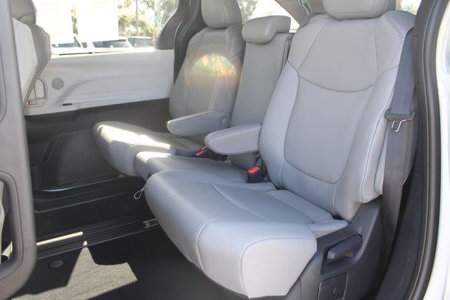 2026 Toyota Sienna XLE 8 Passenger