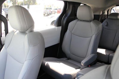 2026 Toyota Sienna XLE 8 Passenger