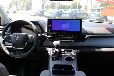 2026 Toyota Sienna XLE 7 Passenger