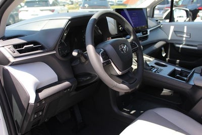 2026 Toyota Sienna XLE 7 Passenger