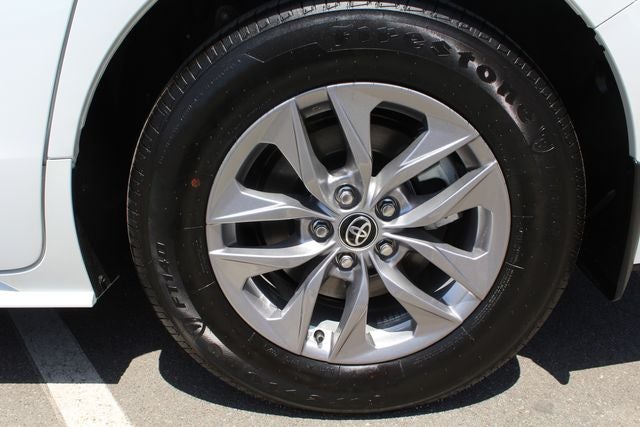 2026 Toyota Sienna XLE 7 Passenger