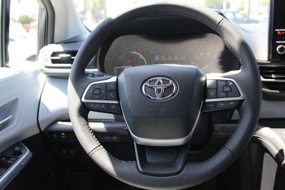 2026 Toyota Sienna XLE 7 Passenger