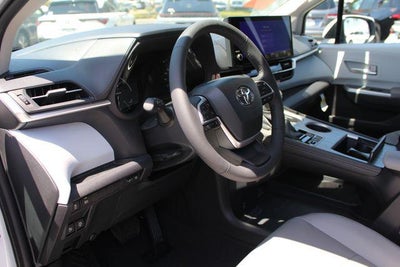 2026 Toyota Sienna XLE 7 Passenger