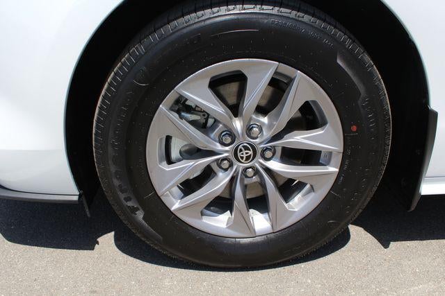2026 Toyota Sienna XLE 7 Passenger
