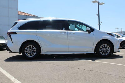 2026 Toyota Sienna XLE 7 Passenger