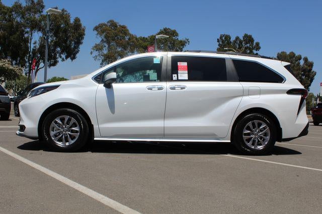 2026 Toyota Sienna XLE 7 Passenger