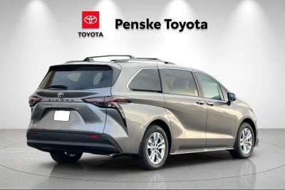 2026 Toyota Sienna XLE